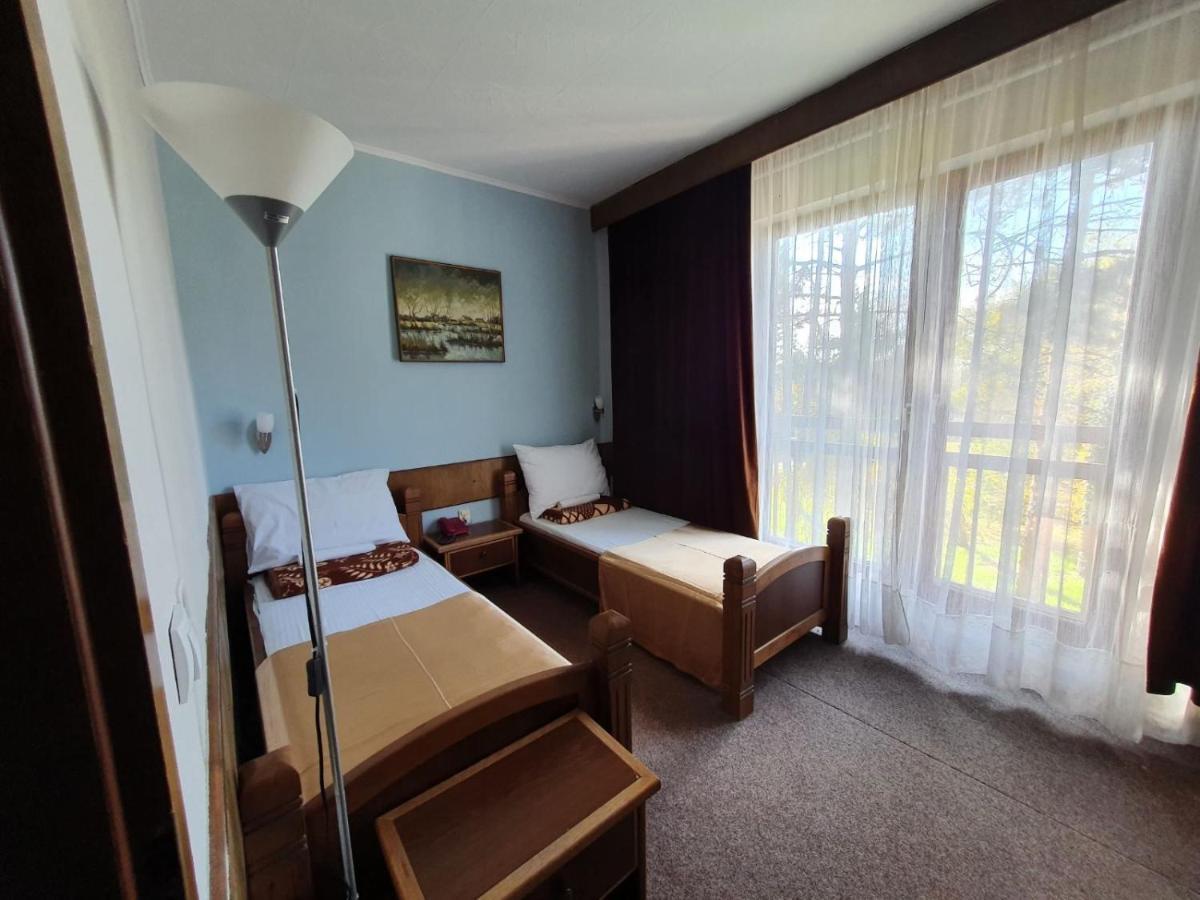 Hotel Biser Panonija Duboka Zewnętrze zdjęcie
