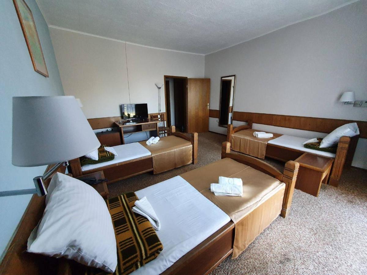 Hotel Biser Panonija Duboka Zewnętrze zdjęcie