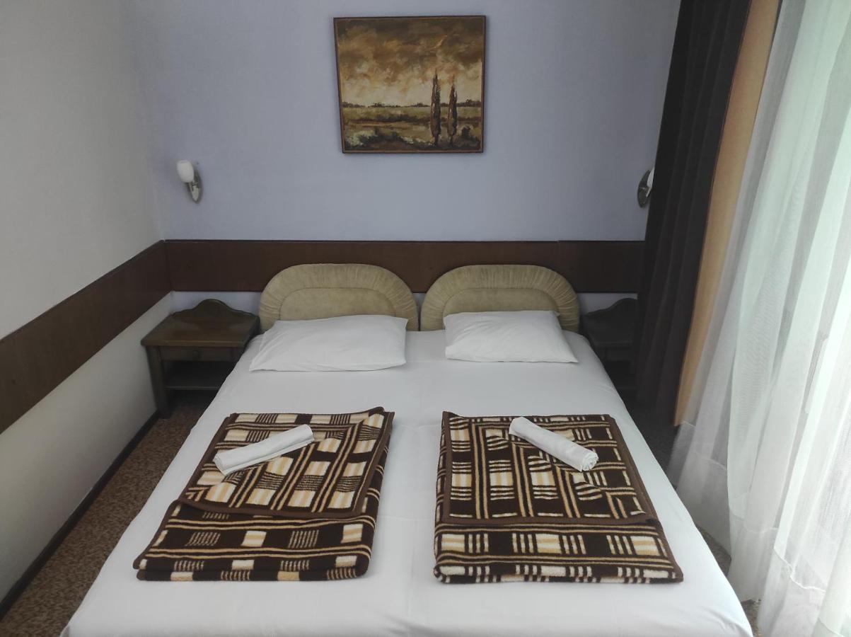 Hotel Biser Panonija Duboka Zewnętrze zdjęcie